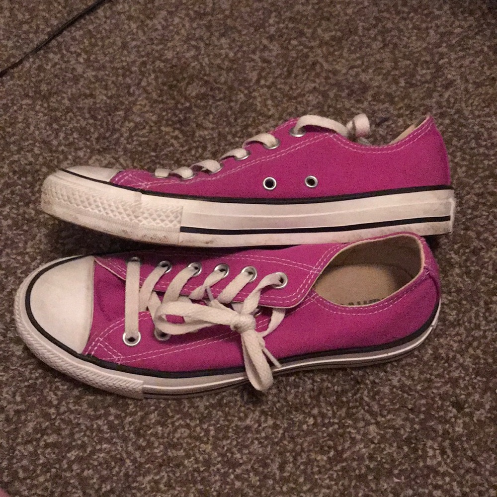 Converse - Picture 2 of 4